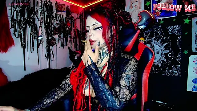 Snapshot of jannaink_ chatting on December 2, 9:49 pm jannaink online show from December 2, 9:49 pm