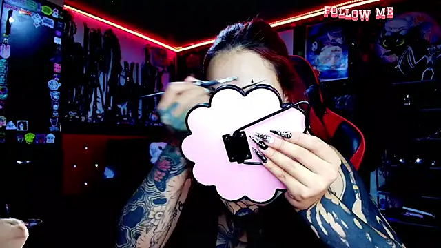 jannaink  online show from April 11, 12:18 am