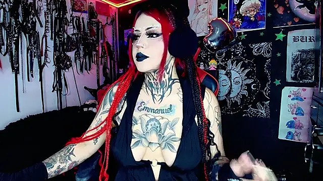 Snapshot of jannaink_ chatting on December 3, 9:47 pm jannaink online show from December 3, 9:47 pm