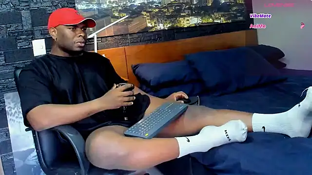Snapshot of thomas_santtos1 chatting on March 22, 2:14 pm thomas santtos1 online show from March 22, 2:14 pm