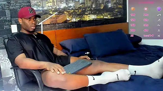 Snapshot of thomas_santtos1 chatting on March 6, 1:24 pm thomas santtos1 online show from March 6, 1:24 pm
