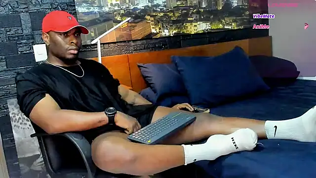 Snapshot of thomas_santtos1 chatting on March 13, 9:37 pm thomas santtos1 online show from March 13, 9:37 pm