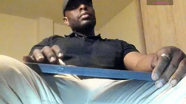 Snapshot of thomas_santtos1 chatting on July 1, 3:12 pm thomas santtos1 online show from July 1, 3:12 pm