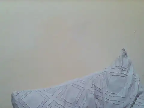 Queeen model online show from September 9, 9:46 pm