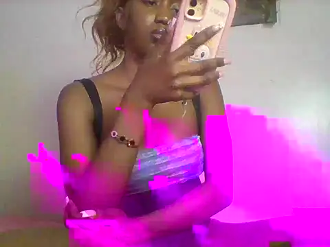 Queeen model online show from March 12, 10:14 pm