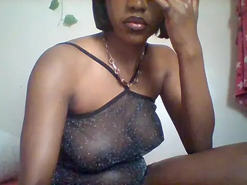 Queeen model online show from June 22, 5:21 pm