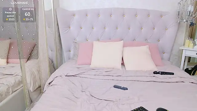 Damn Bae  online show from March 6, 1:16 am