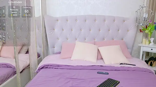 Damn Bae  online show from March 12, 1:14 am