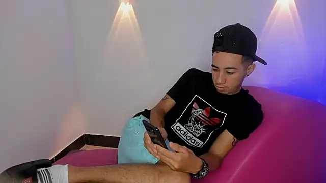 Snapshot of Threesome-no-mercy chatting on September 18, 1:25 pm Threesome-no-mercy online show from September 18, 1:25 pm