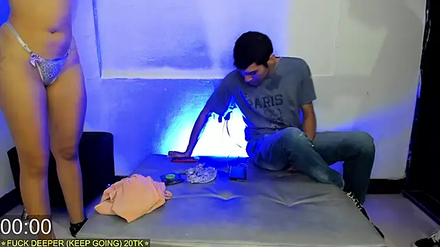 Threesome-no-mercy online show from February 2, 7:35 pm