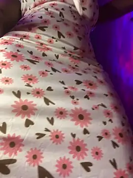 Cherrytowild online show from October 5, 3:03 pm