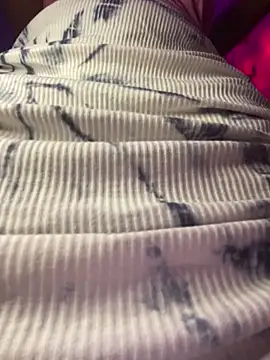 Cherrytowild online show from October 17, 5:33 am