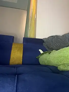 Snapshot of Cherrytowild chatting on February 13, 8:03 am Cherrytowild online show from February 13, 8:03 am