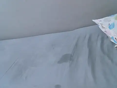 femaqueen online show from April 4, 7:37 am