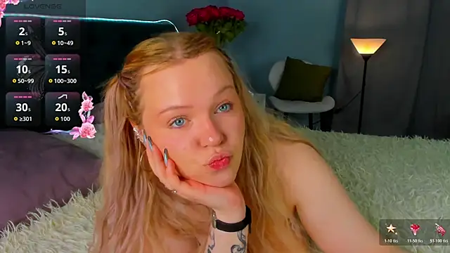 Naomi B1ack online show from March 15, 12:50 am