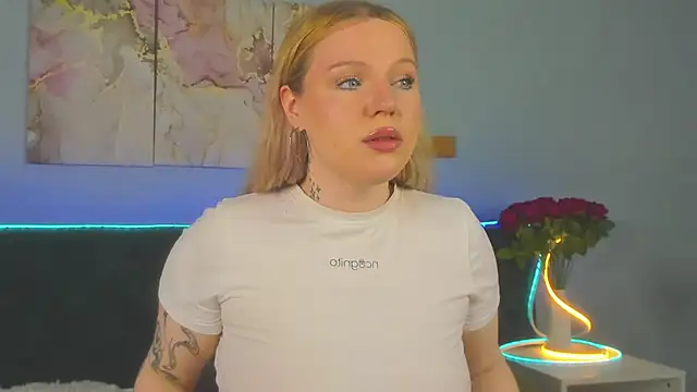 Naomi B1ack online show from April 5, 1:01 am