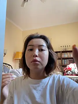 Snapshot of Sayorityann chatting on October 7, 8:37 am Sayorityann online show from October 7, 8:37 am
