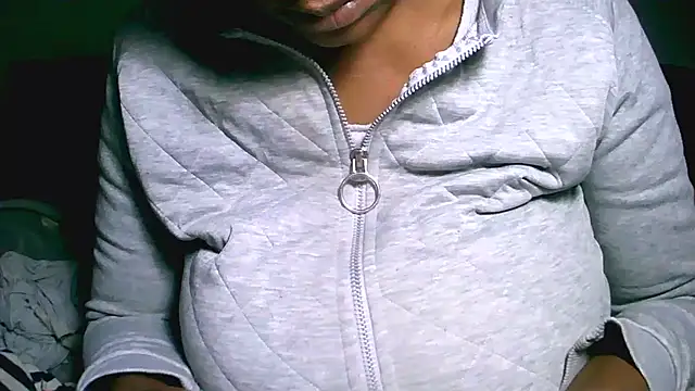 Bustypillows online show from November 27, 5:46 pm