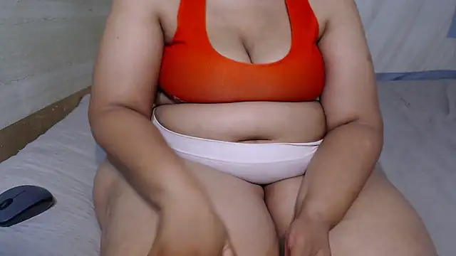 BustyThickyAss online show from March 10, 7:29 pm