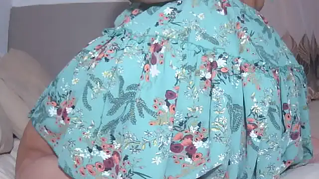 BustyThickyAss online show from November 11, 5:08 pm