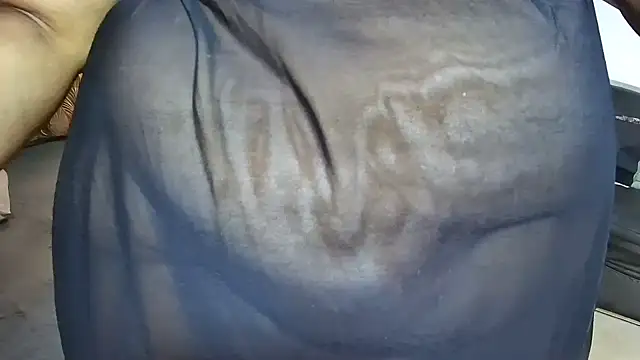 BustyThickyAss online show from May 25, 1:32 pm