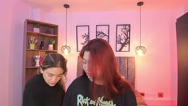 Snapshot of Andy_and_emma chatting on February 23, 12:48 pm Andy and emma online show from February 23, 12:48 pm