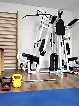 Snapshot of Tinuus chatting on March 13, 1:29 pm Tinuus online show from March 13, 1:29 pm