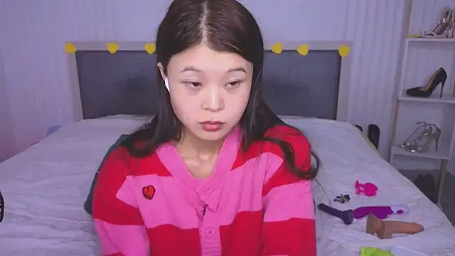 Tina Kim  online show from February 6, 10:47 am