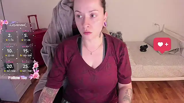 Domina Deivis online show from December 4, 1:21 pm