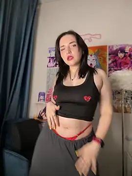 HoneySweetBee online show from April 24, 1:29 am