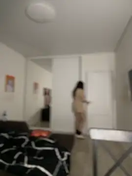 Snapshot of HoneySweetBee chatting on November 2, 1:27 pm HoneySweetBee online show from November 2, 1:27 pm