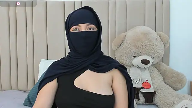 izadii online show from February 26, 6:41 pm