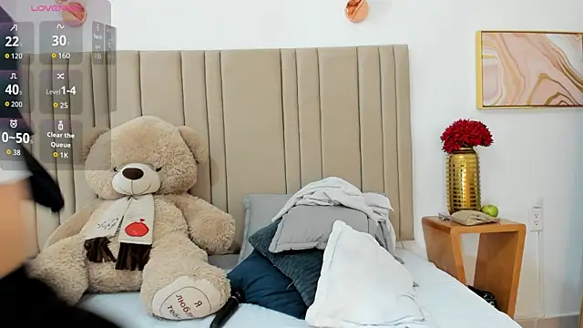 izadii online show from November 7, 6:34 pm