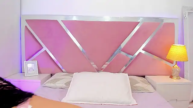 NinnaVous online show from February 25, 12:38 pm