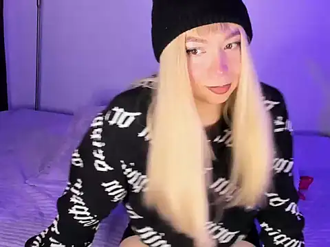 victoria qq online show from November 16, 5:50 pm