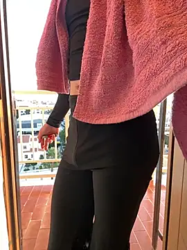 twinkyie online show from January 12, 7:32 am