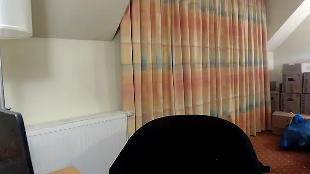 Snapshot of Princess-Lilly chatting on January 4, 5:05 am Princess-Lilly online show from January 4, 5:05 am