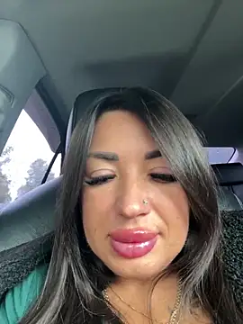 RuslanaXX online show from May 24, 5:40 am