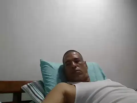 jackbigcock11 online show from November 25, 1:33 pm