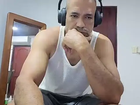 jackbigcock11 online show from March 28, 12:39 pm