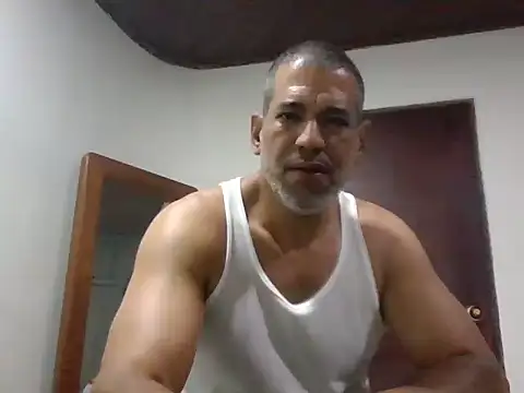 jackbigcock11 online show from November 30, 5:52 am