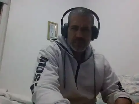 jackbigcock11 online show from November 10, 7:24 am