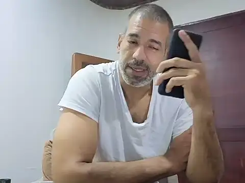 Snapshot of jackbigcock11 chatting on February 12, 2:33 am jackbigcock11 online show from February 12, 2:33 am