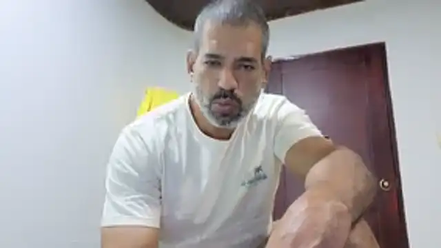 Snapshot of jackbigcock11 chatting on June 26, 1:00 am jackbigcock11 online show from June 26, 1:00 am
