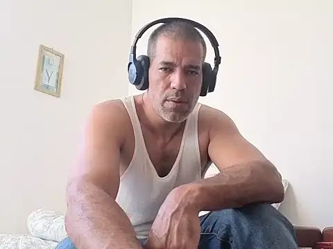 jackbigcock11 online show from April 14, 10:15 pm