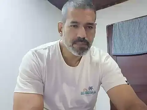 Snapshot of jackbigcock11 chatting on June 27, 2:06 am jackbigcock11 online show from June 27, 2:06 am