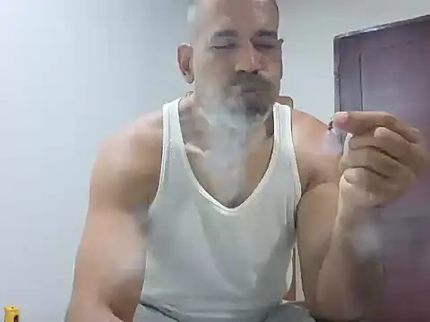 Snapshot of jackbigcock11 chatting on July 6, 5:03 am jackbigcock11 online show from July 6, 5:03 am