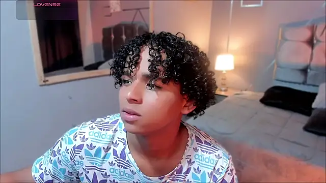 Noah Smith04 online show from November 28, 12:05 pm