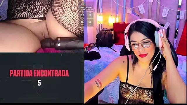 Snapshot of ValentinaGames chatting on February 4, 4:40 am ValentinaGames online show from February 4, 4:40 am