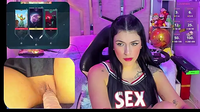 Snapshot of ValentinaGames chatting on January 17, 5:00 am ValentinaGames online show from January 17, 5:00 am